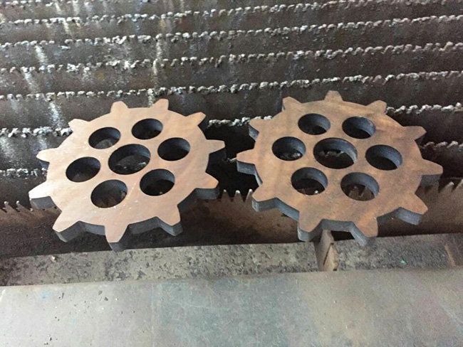 �����и�