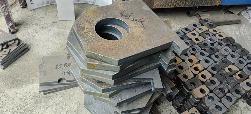 �����и�