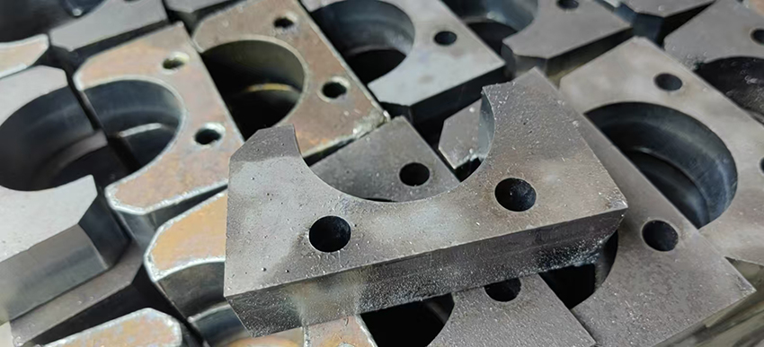 �����и�